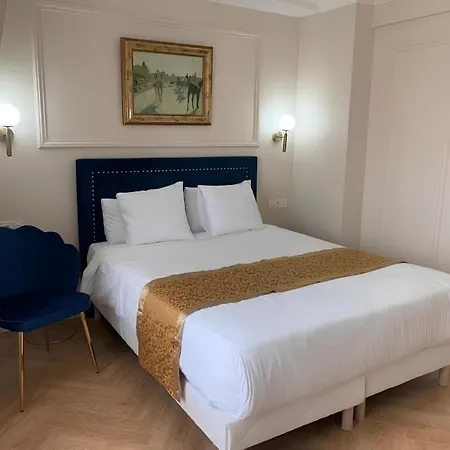 Hotel Le Clery Paris Exterior photo