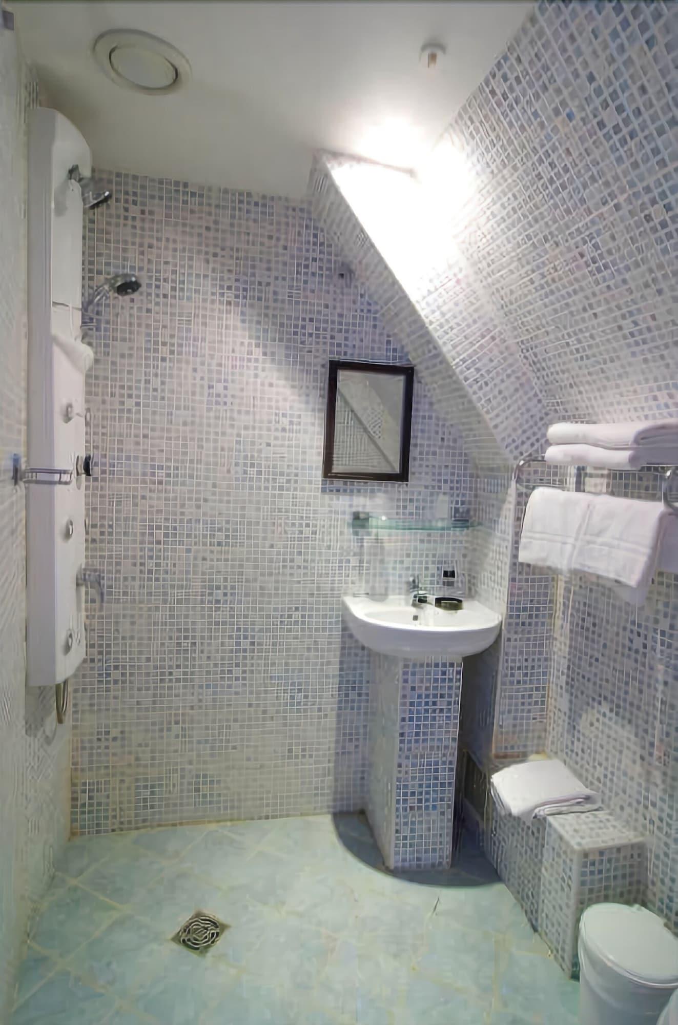 Le Clery Hotel 4*